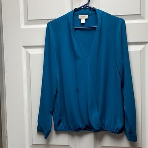 Blouse with elastic hem at waist